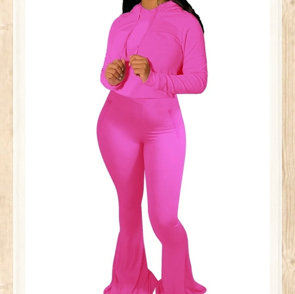 Clothes, purses, beanies, sheet sets - Picture 7 of 16